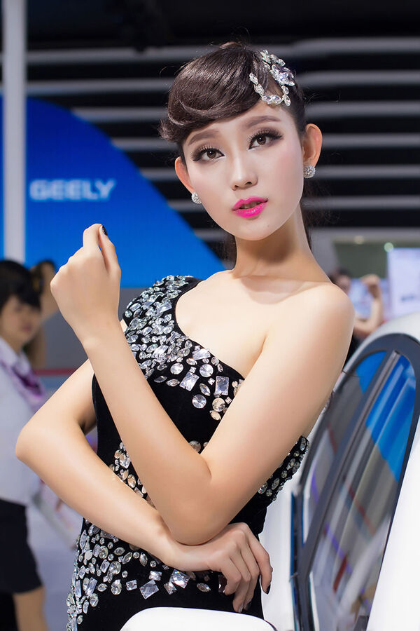 Mga kaakit-akit na modelo sa auto show (8 12)_model beauty.31169.20141123024740.jpg