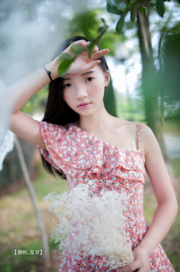 Fresh and beautiful girl in early autumn. Beautiful summer photo (14 17)_Beautiful photo.675.20141127103018.jpg